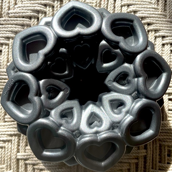 💕Wilton Retired Ultra Bake Heart Dimensions Bundt Cake Pan